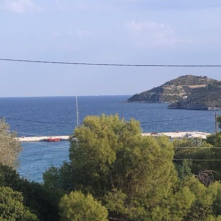 Agia Marina  Meltemi Apartments מראה חיצוני תמונה