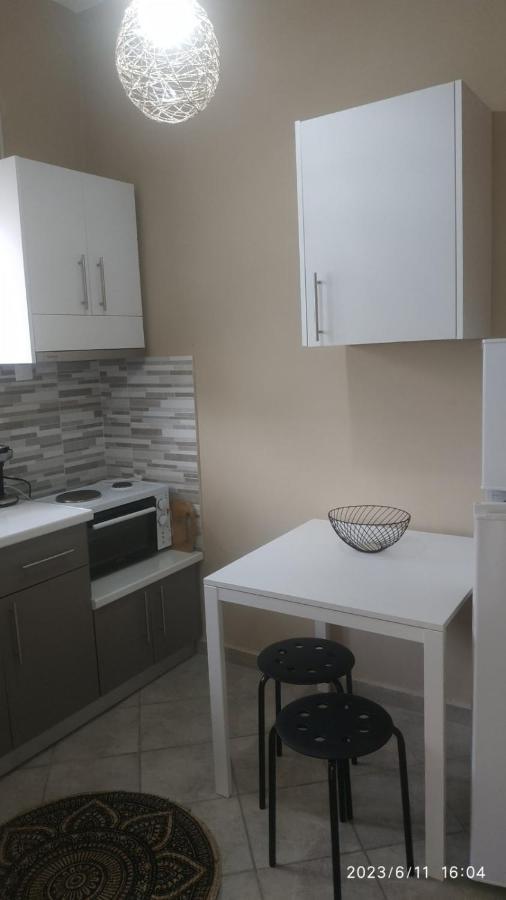 Agia Marina  Meltemi Apartments מראה חיצוני תמונה